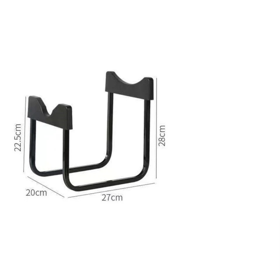 Soporte metálico para botella de agua con grifo