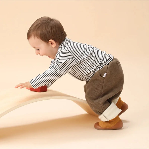 Calor y Seguridad – Calcetines-Zapato Antideslizantes para Bebés