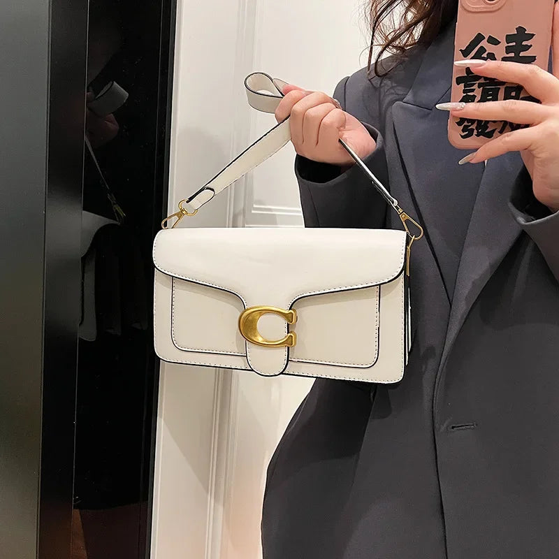 Bolso Bandolera de Cuero Clásico Diseño Cuadrado con Hebilla de Latón