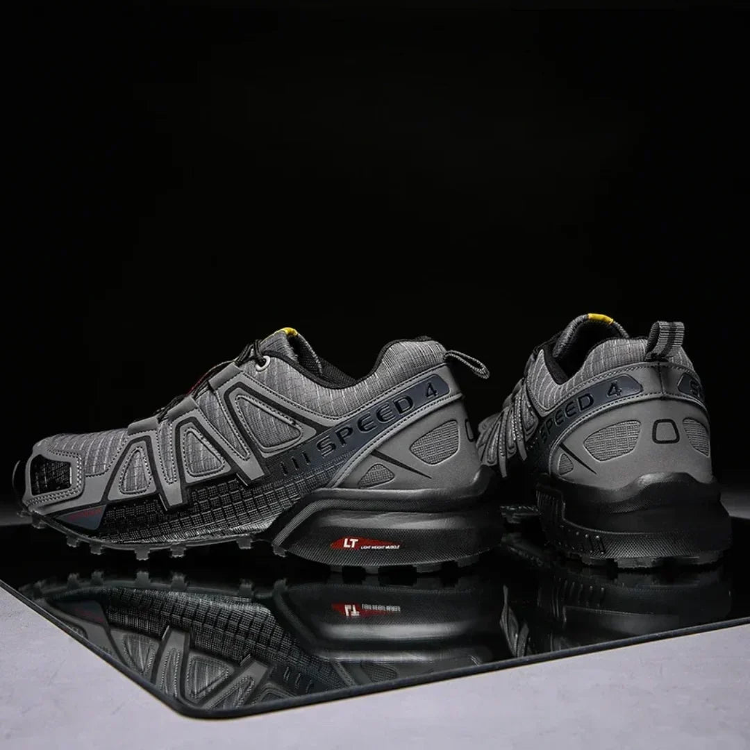 SpeedCross™ IV | Agarre, Estabilidad y Comodidad Sin Límites