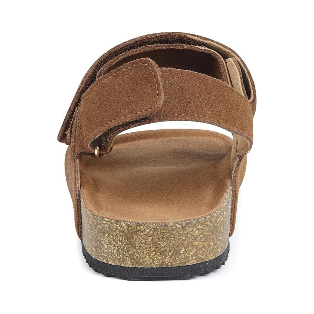 Sandalias Hombre StepEase | Ante Suave, Plantilla Ergonómica y Cierre de Velcro Ajustable – Color Marrón