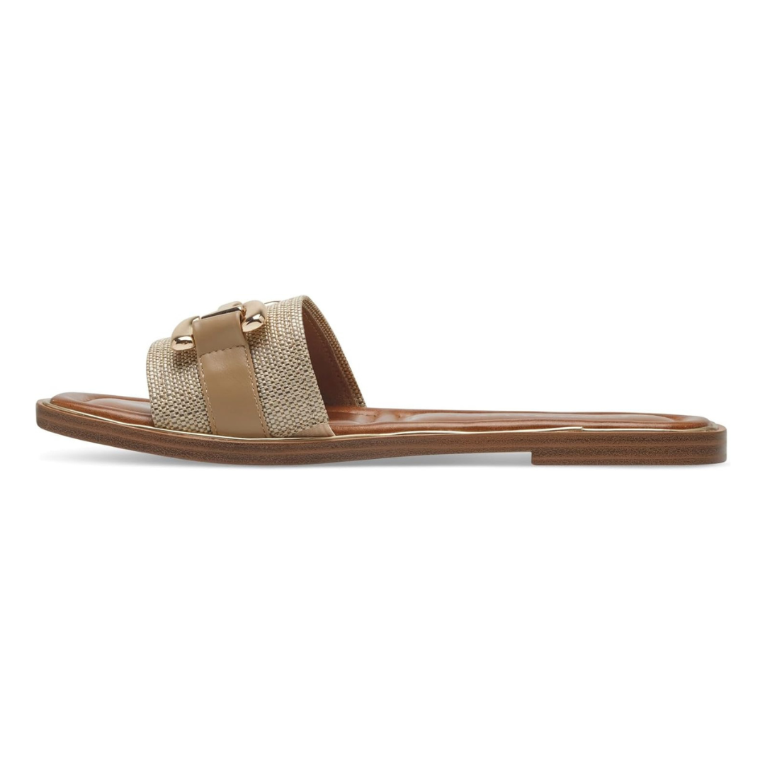 Sandalias Planas Mujer Milano | Punta Cuadrada, Comodidad Elegante y Detalle Dorado – Color Raffia