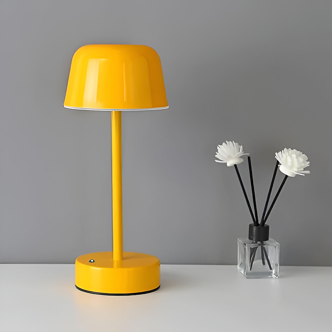 Colorida lámpara LED de sobremesa de diseño retro, sin cable, USB