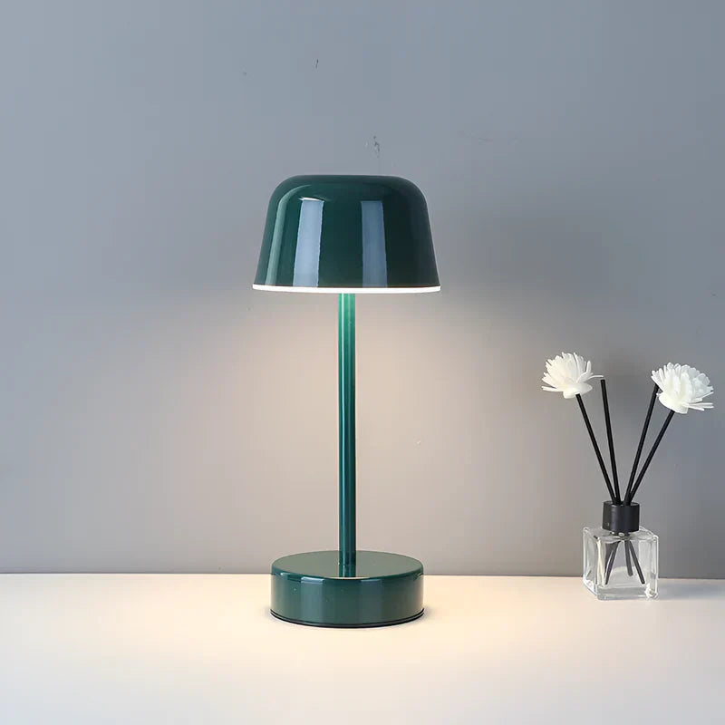 Colorida lámpara LED de sobremesa de diseño retro, sin cable, USB