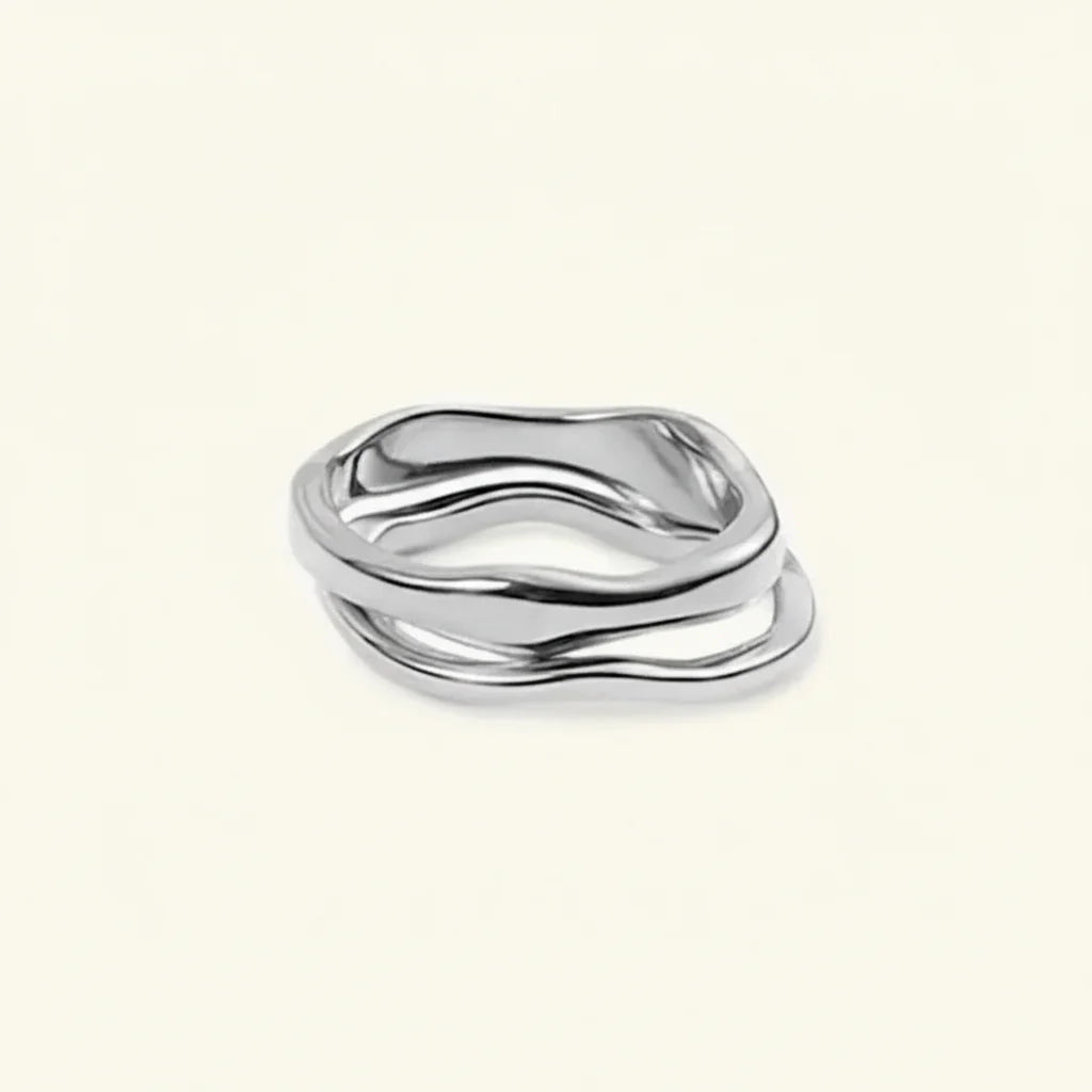 Anillo apilable dorado minimalista de acero inoxidable para uso diario