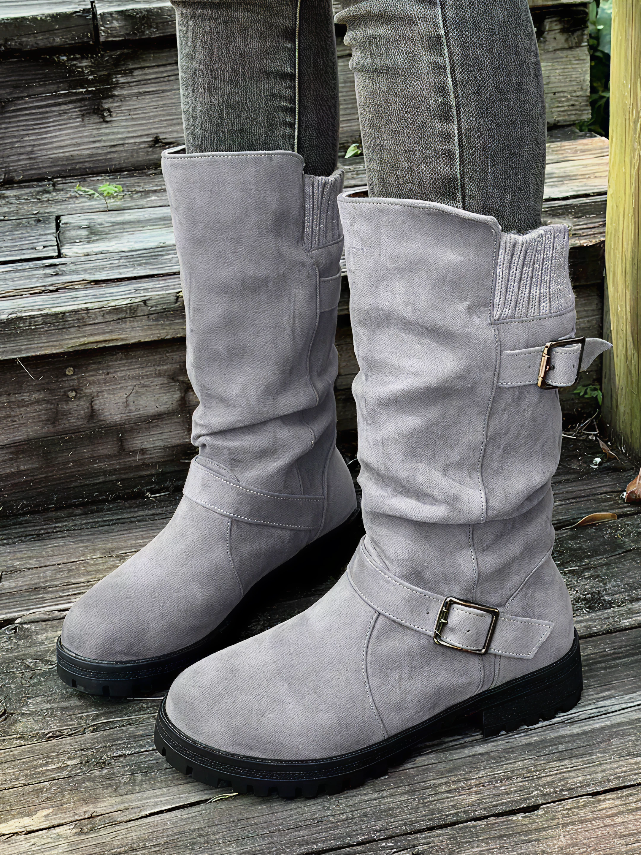 Botas de Media Caña con Puño de Punto y Hebillas – Comodidad y Estilo para el Invierno