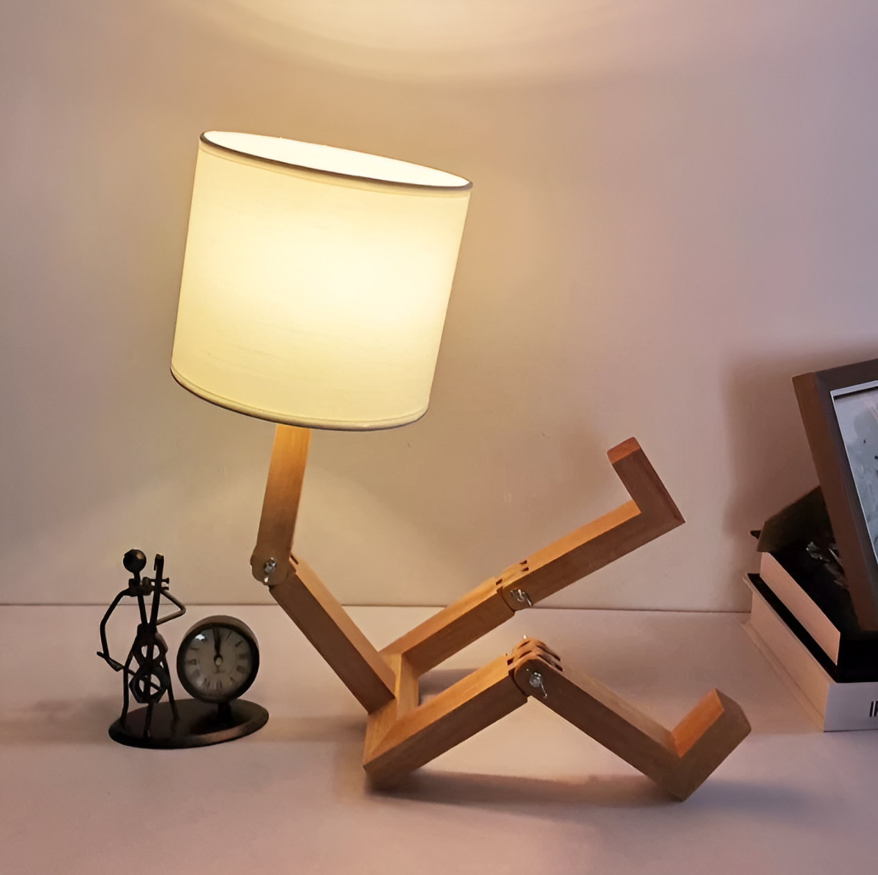 Lámpara flexible WoodMan - Lámpara de escritorio robótica de madera maciza
