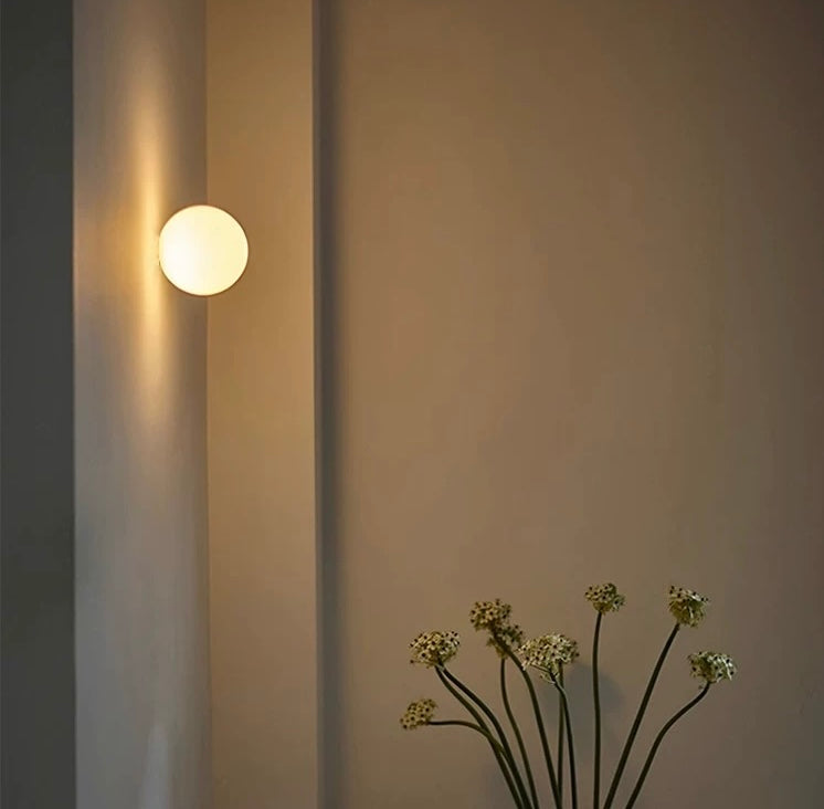 Aplique de Pared LED en Vidrio Mate Minimalista