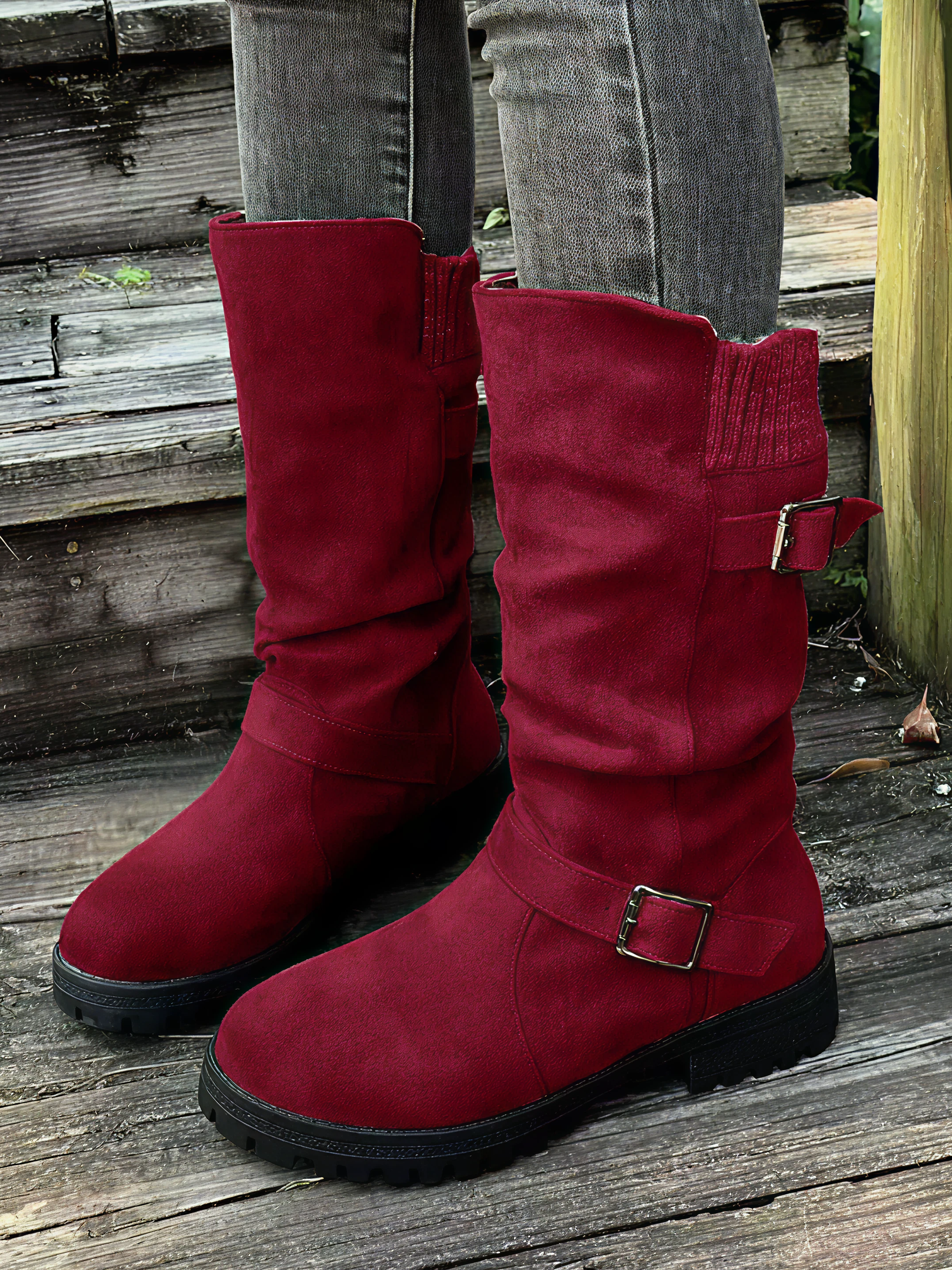 Botas de Media Caña con Puño de Punto y Hebillas – Comodidad y Estilo para el Invierno