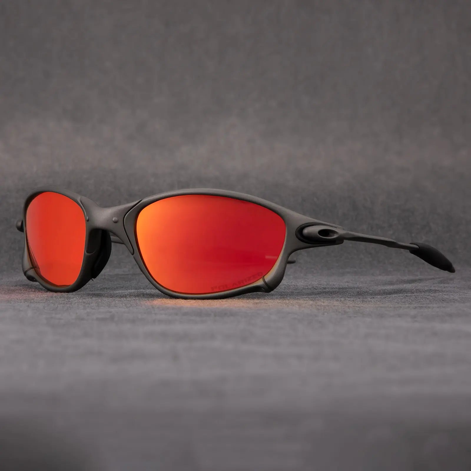 Gafas de sol deportivas polarizadas con montura de metal y lentes rojas espejadas UV400 — Naranja
