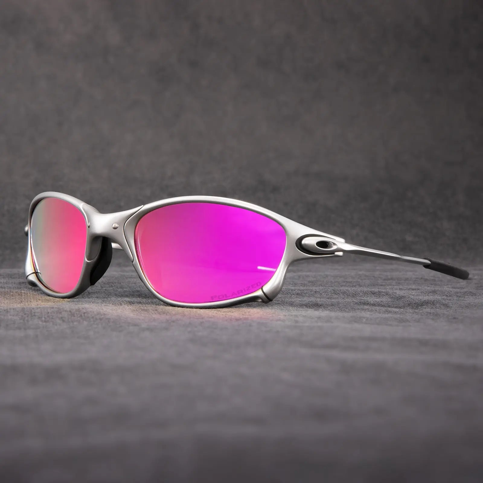 Gafas de sol deportivas polarizadas con montura de metal y lentes rojas espejadas UV400 — Rosa y Plata