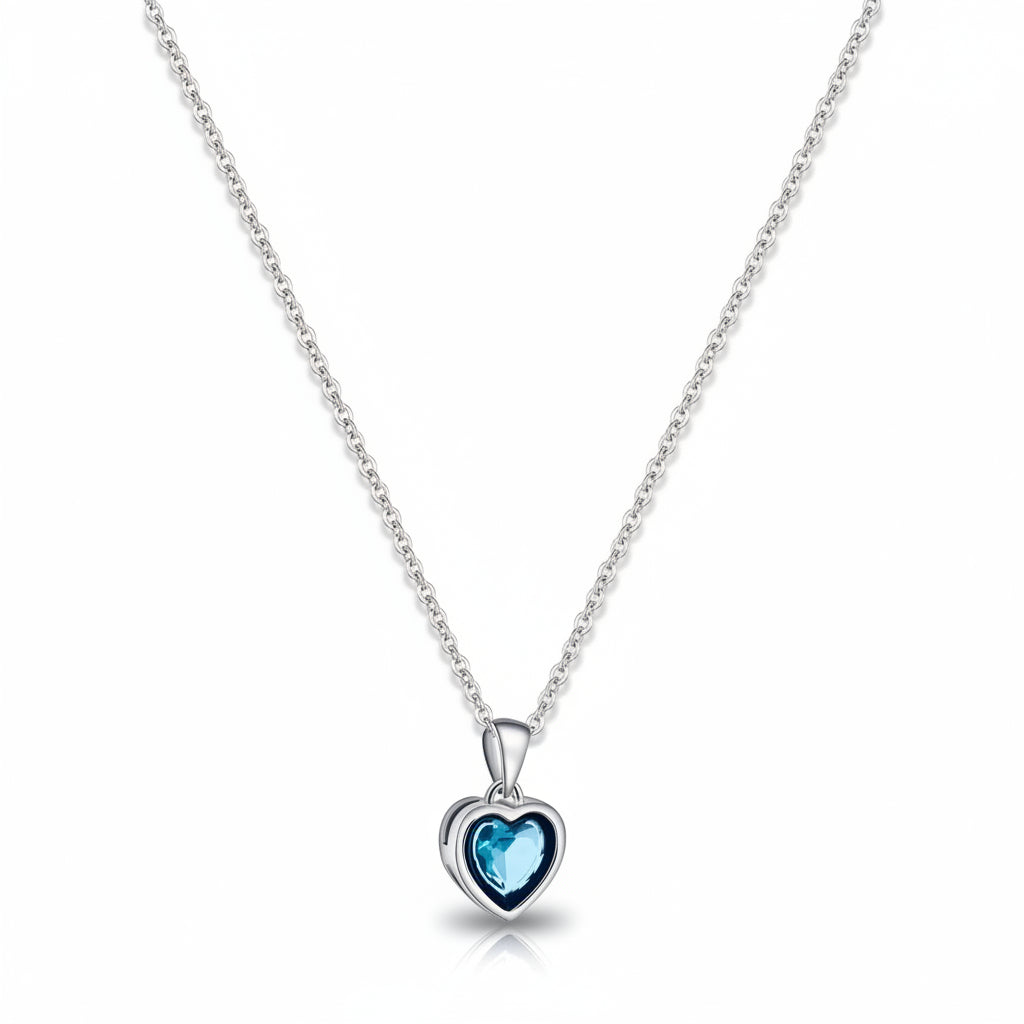 Collar de plata con colgante en forma de corazón y zafiro, piedra de nacimiento
