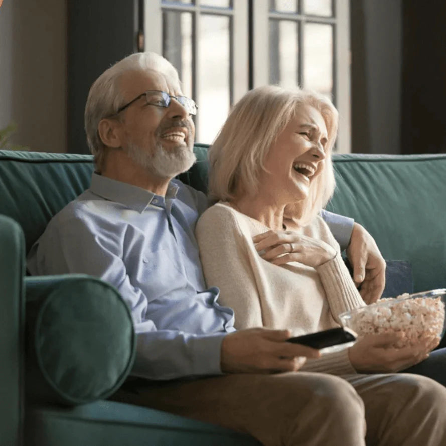 Amplificador auditivo discreto y recargable - HearClear Pro