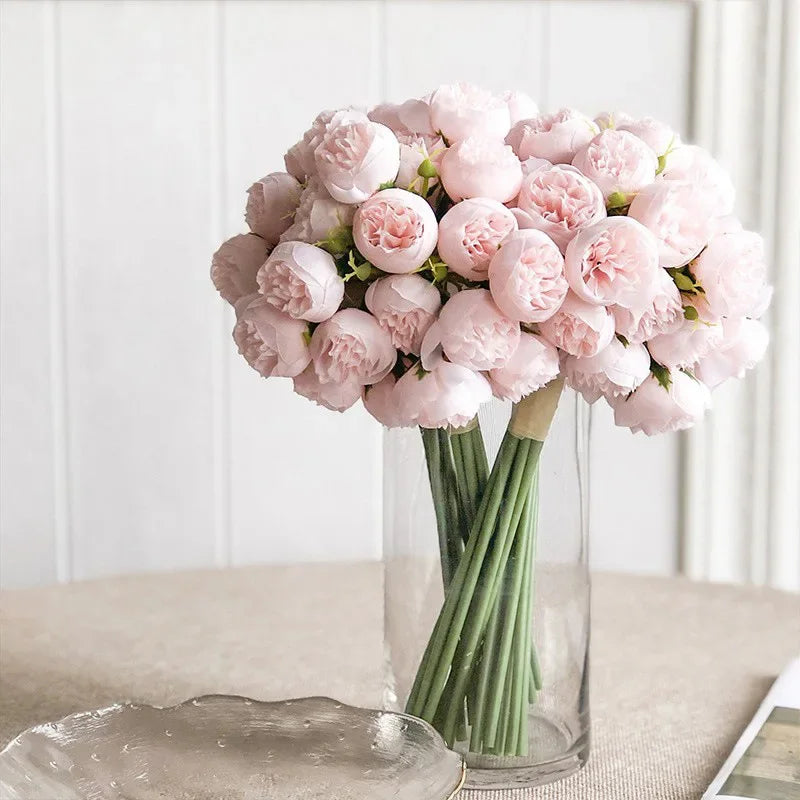 27 flores de peonía de seda realistas en tonos suaves y románticos