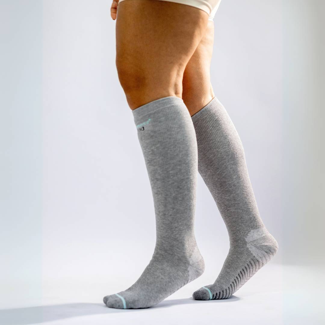 Calcetines de compresión de bambú para comodidad y soporte de piernas todo el día