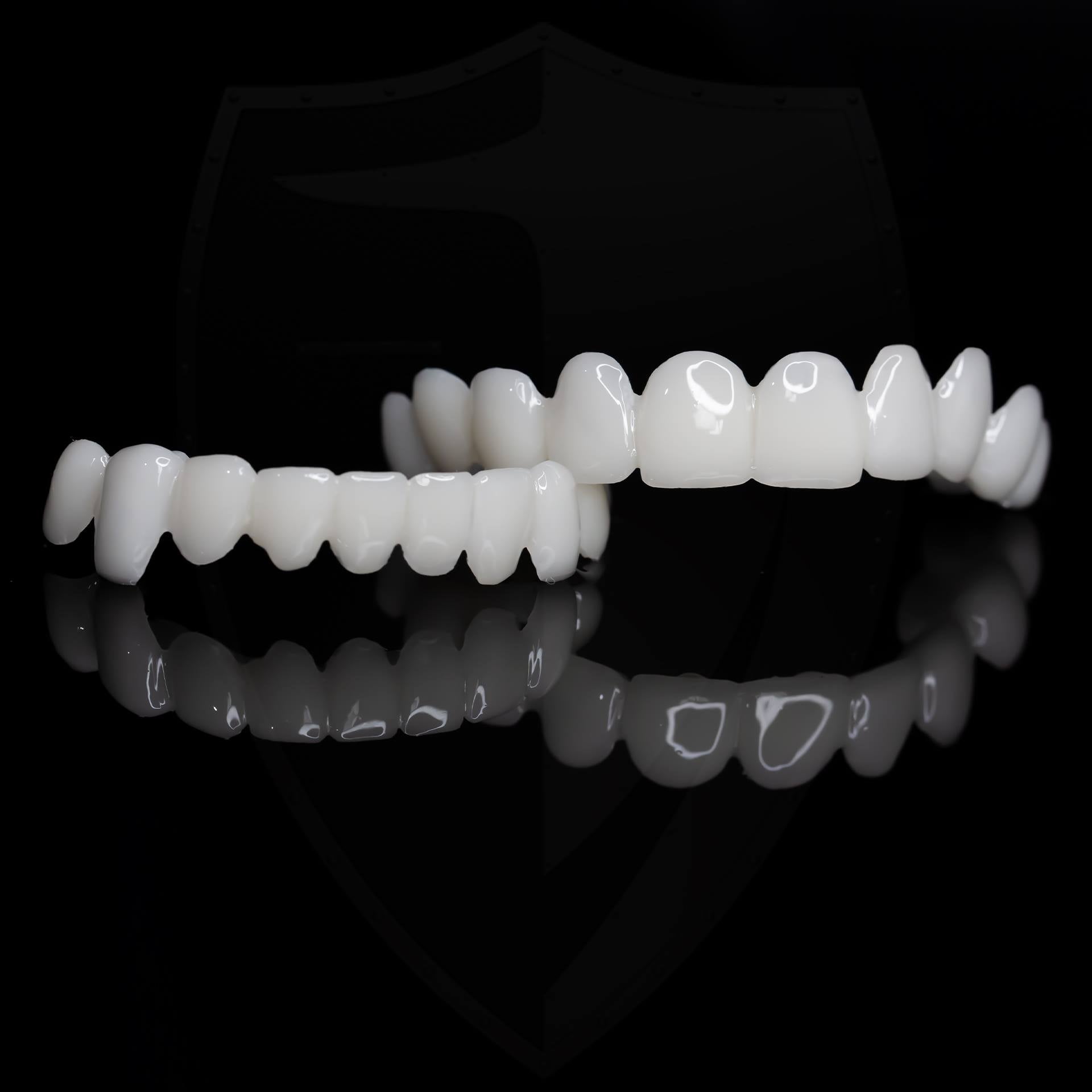 Carillas dentales estéticas profesionales para una sonrisa segura y bonita