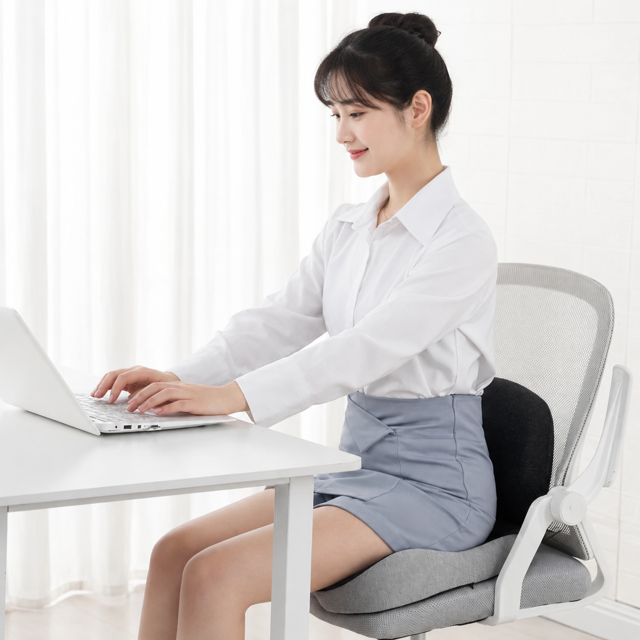 Cojín de asiento ergonómico de espuma viscoelástica con alivio de presión y base antideslizante