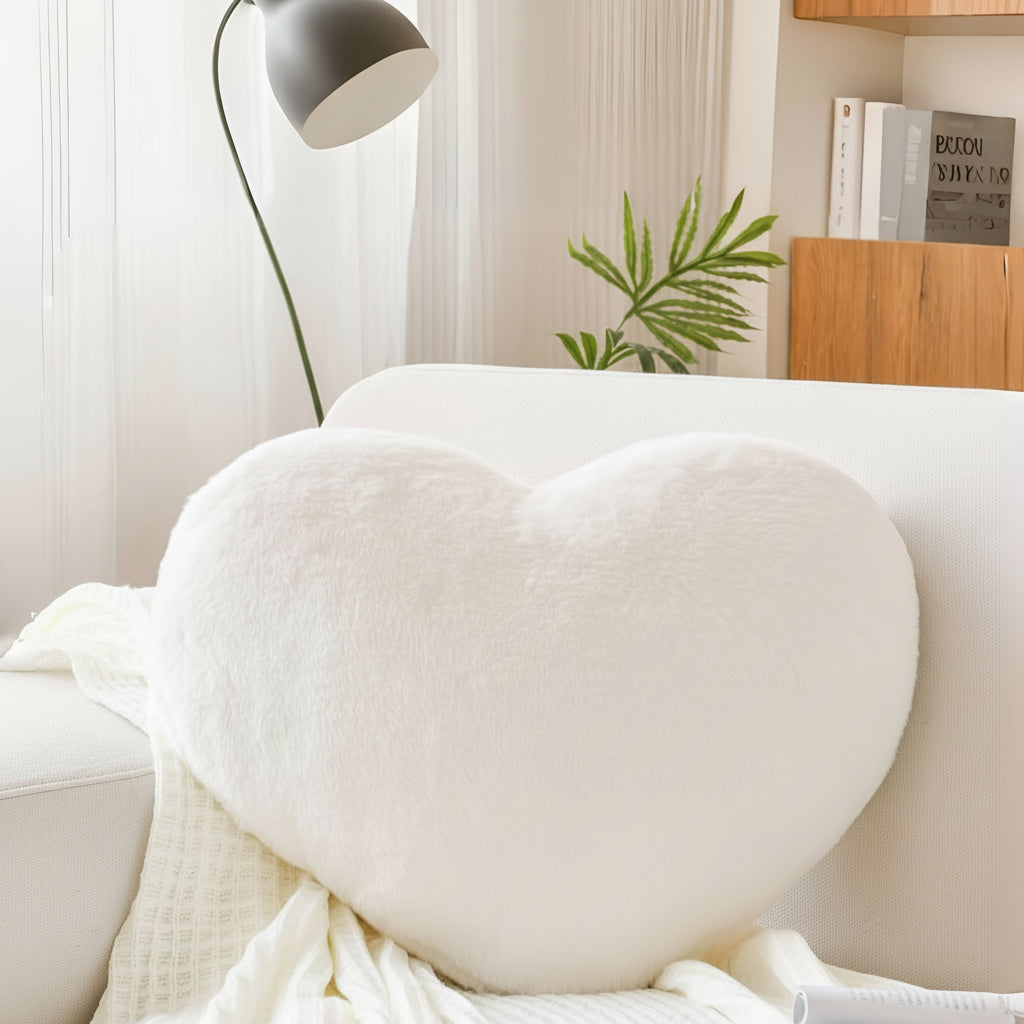 Cojín decorativo de felpa con forma de corazón