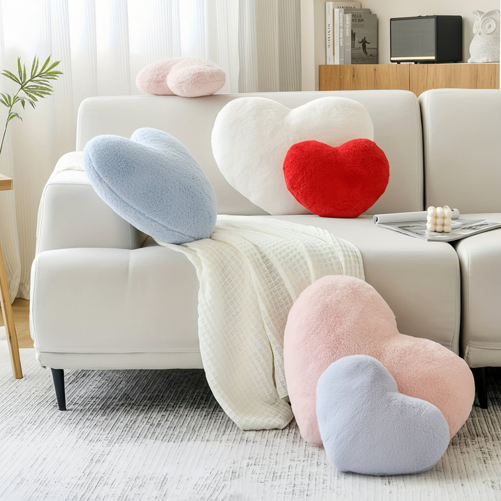 Cojín decorativo de felpa con forma de corazón