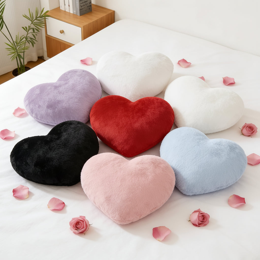 Cojín decorativo de felpa con forma de corazón