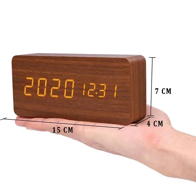 Despertador inteligente LED con control por voz y diseño de madera