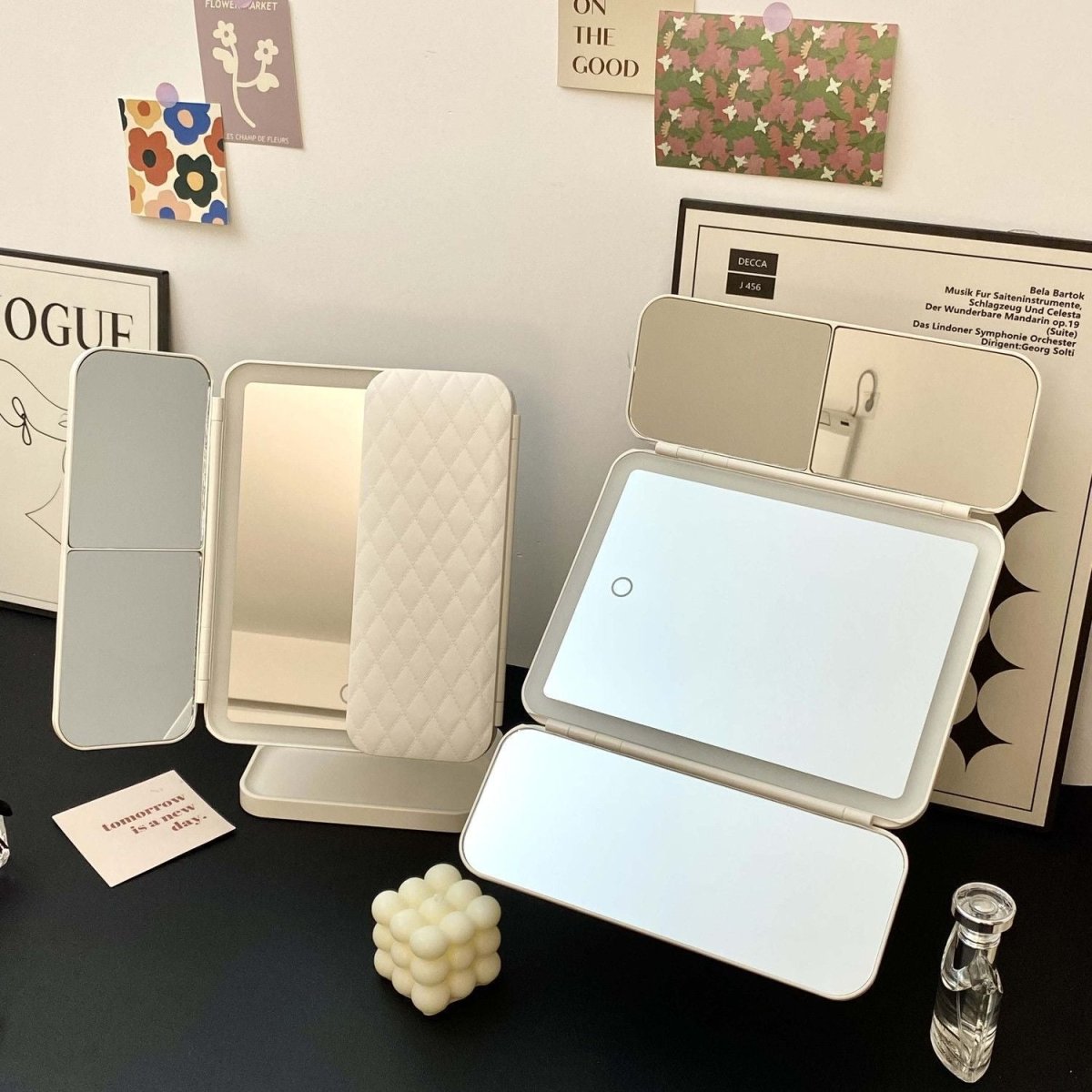 Espejo de Maquillaje Tríptico LED con 3 Modos de Luz