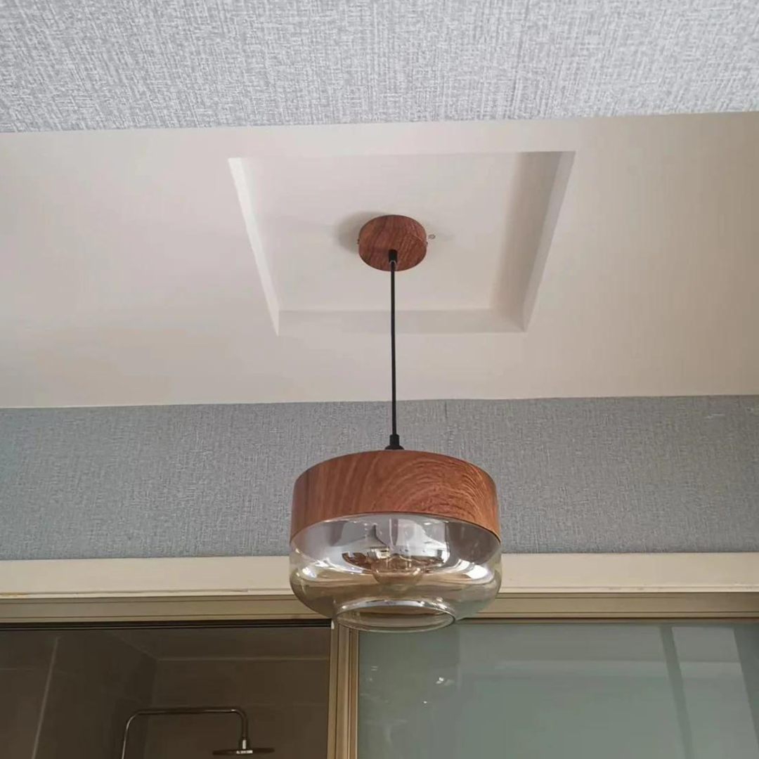 Lámpara colgante de madera Arven – Diseño nórdico atemporal con luz cálida