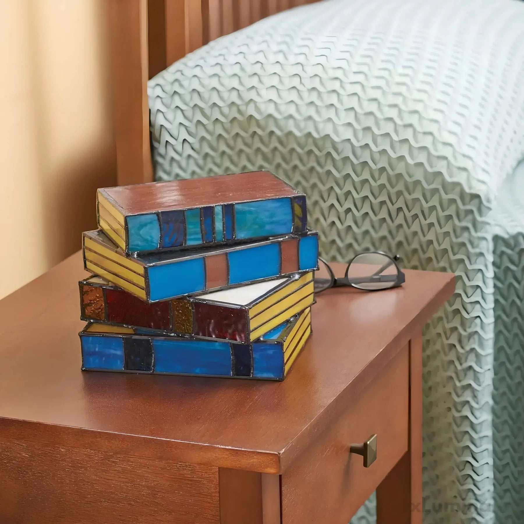Lámpara de libros de vidrio emplomado | Iluminación artesanal