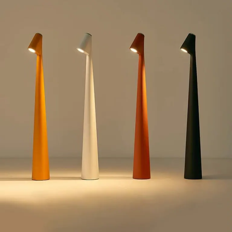 Lámpara de mesa nórdica minimalista inalámbrica LED