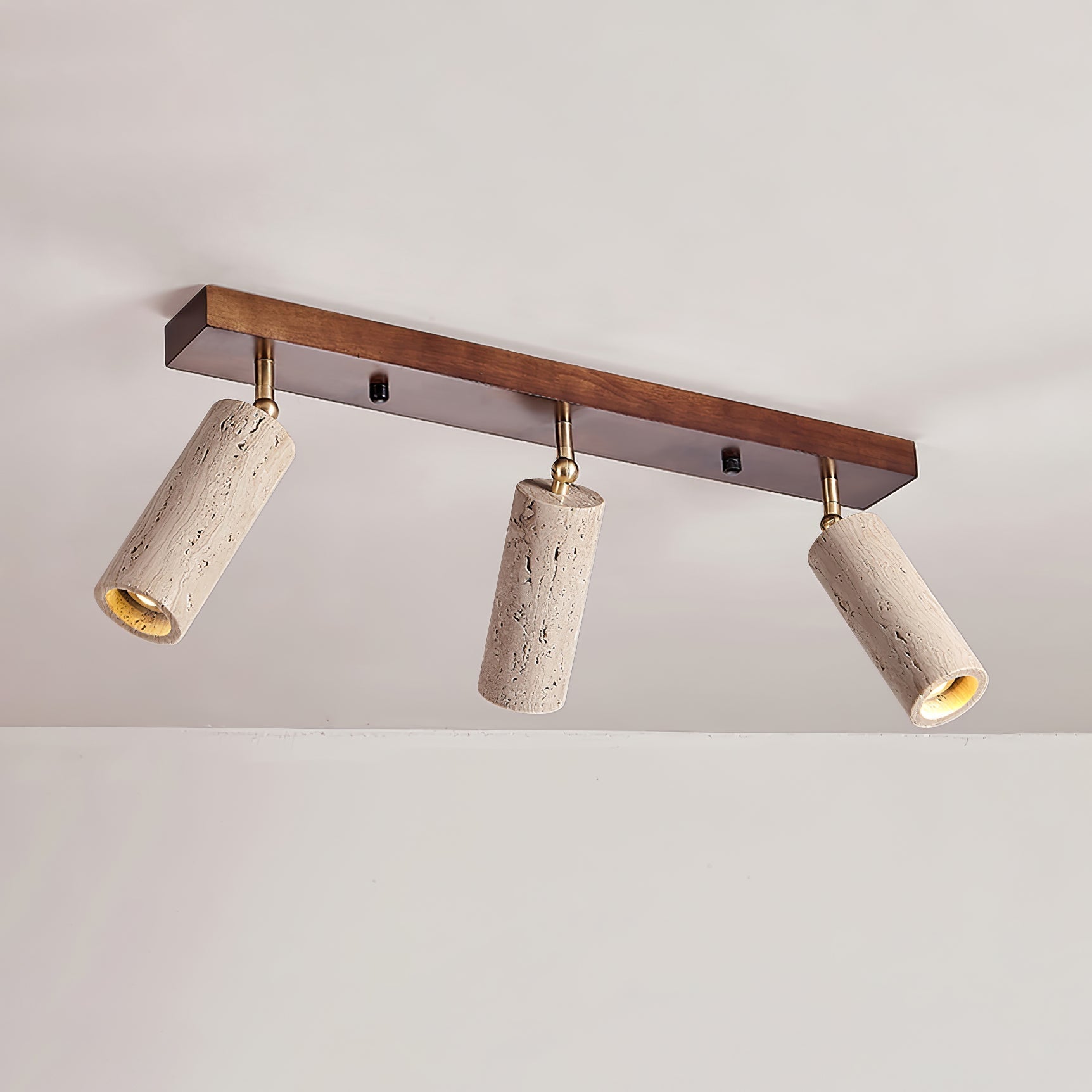 Lámpara de techo industrial de madera y hormigón con focos ajustables