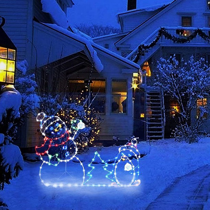 Luz LED animada de batalla de bolas de nieve con muñeco de nieve y pingüino
