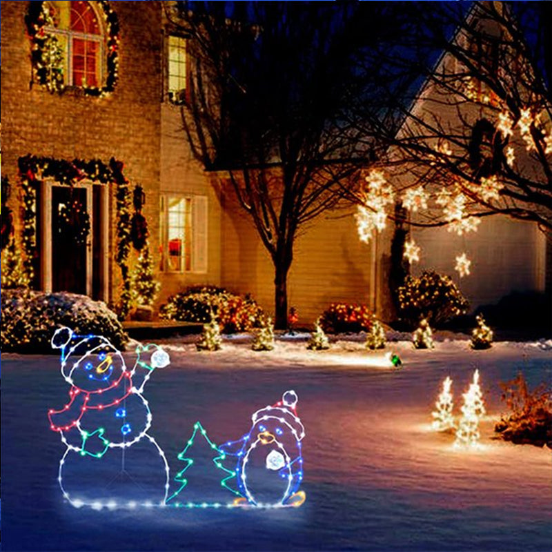 Luz LED animada de batalla de bolas de nieve con muñeco de nieve y pingüino