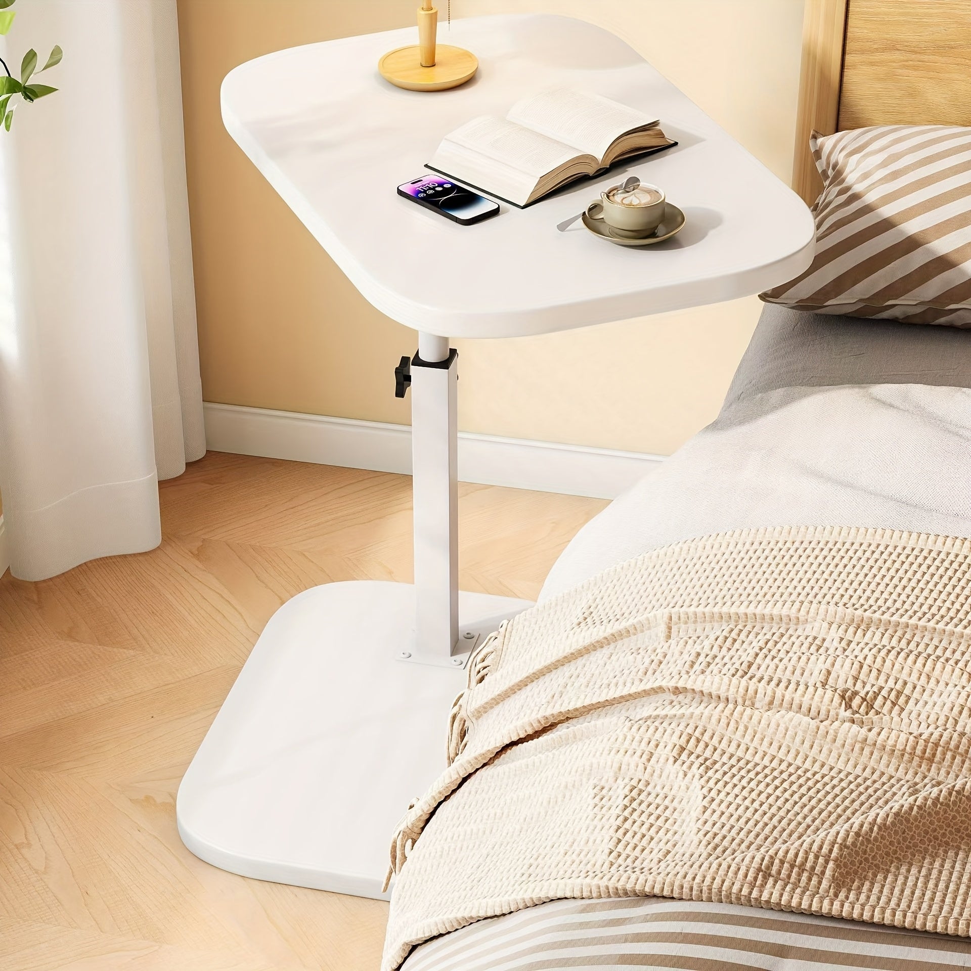 Mesa auxiliar regulable con sobre de madera natural y estructura metálica