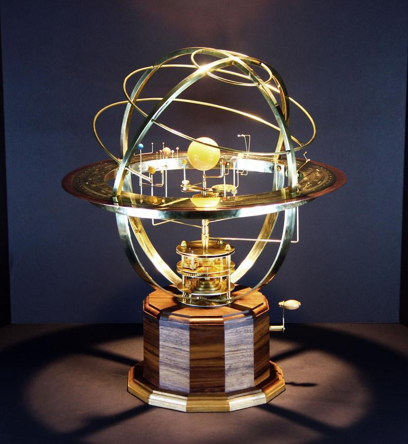Modelo de planetario Grand Orrery del sistema solar – Exposición planetaria detallada