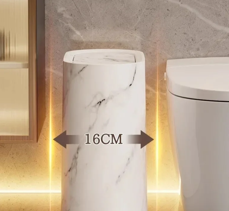 Papelera nórdica con diseño de mármol