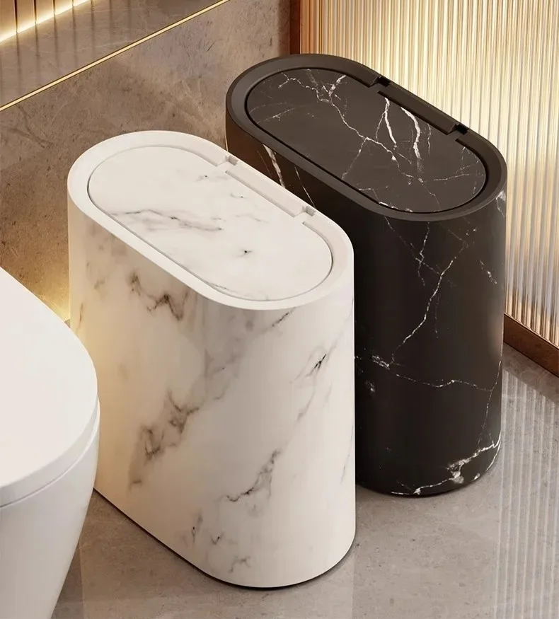 Papelera nórdica con diseño de mármol