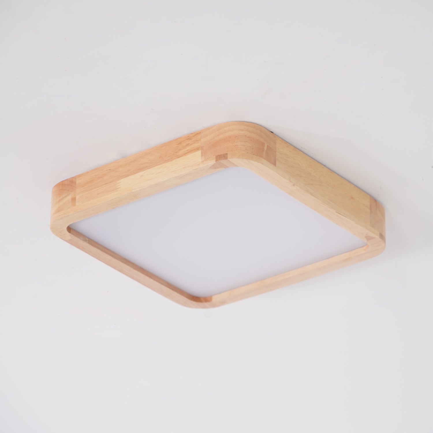 Plafón LED de techo de madera con diseño geométrico
