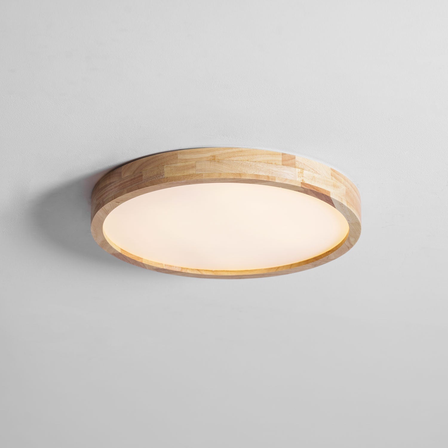 Plafón LED de techo de madera con diseño geométrico