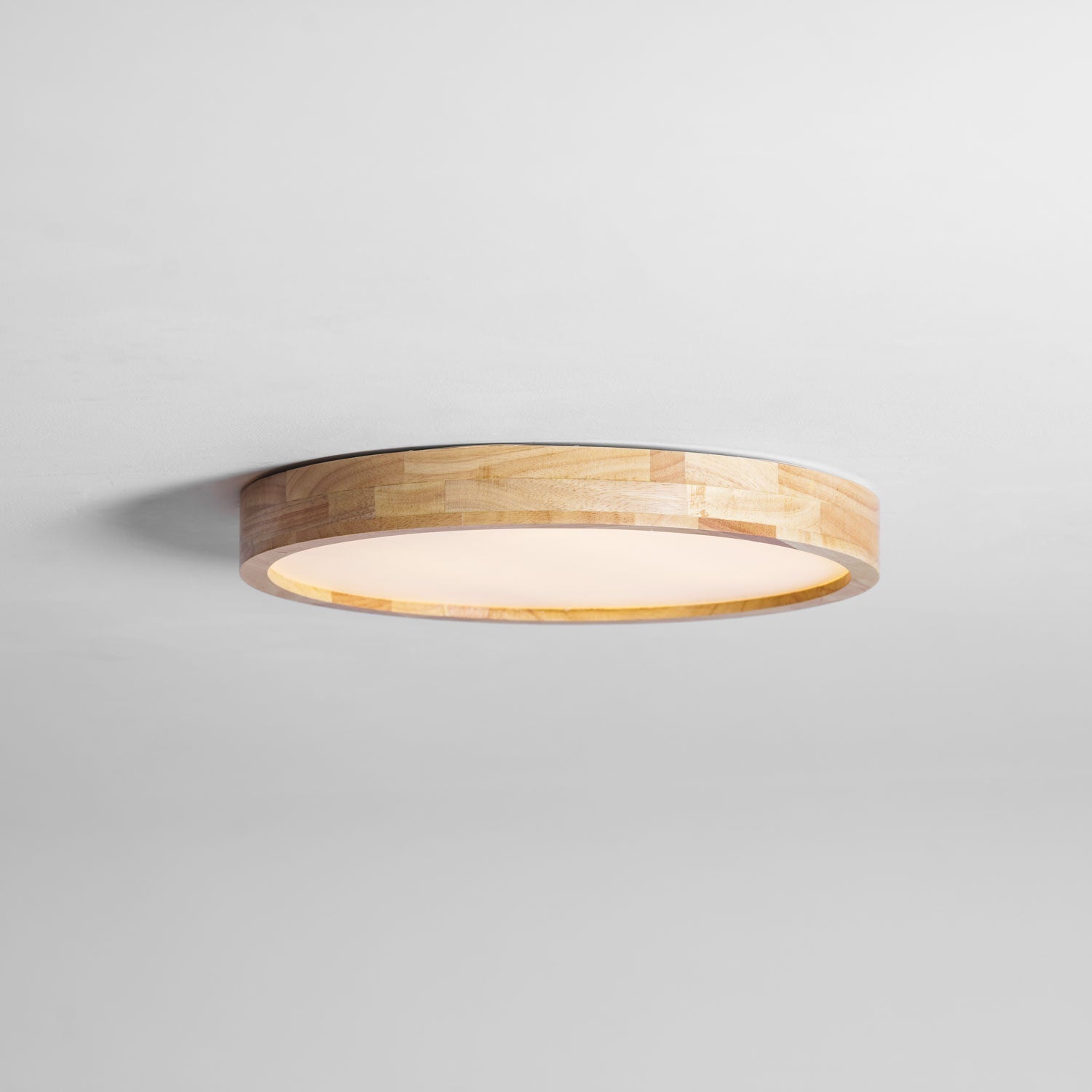 Plafón LED de techo de madera con diseño geométrico