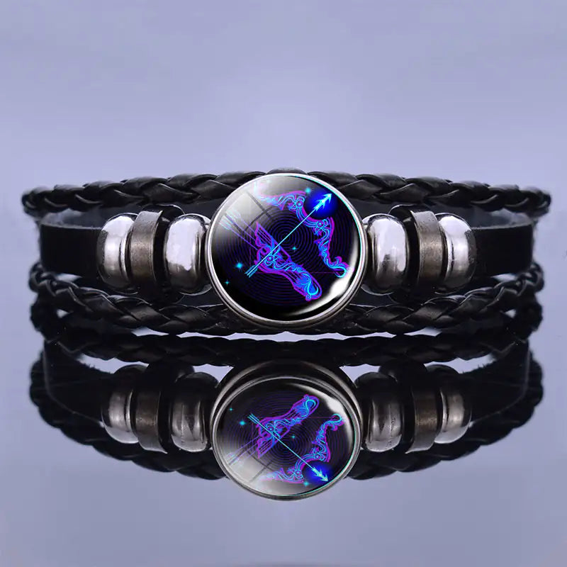 Pulsera de cuero con amuleto astrológico