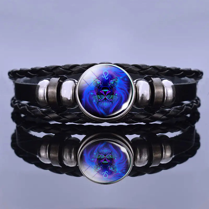 Pulsera de cuero con amuleto astrológico