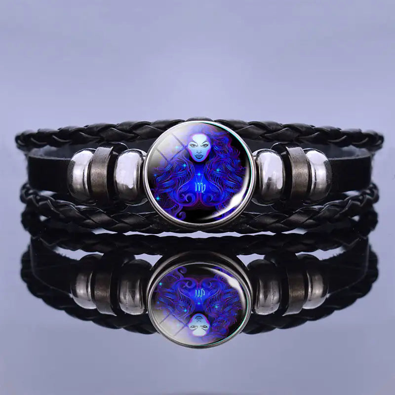 Pulsera de cuero con amuleto astrológico