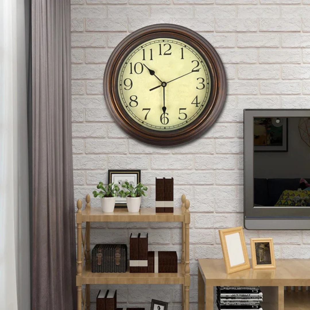 Reloj de pared de madera silencioso para salón