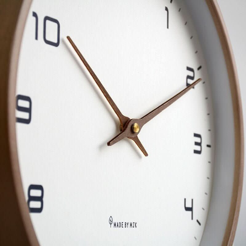 Reloj de pared escandinavo para ambiente elegante del hogar