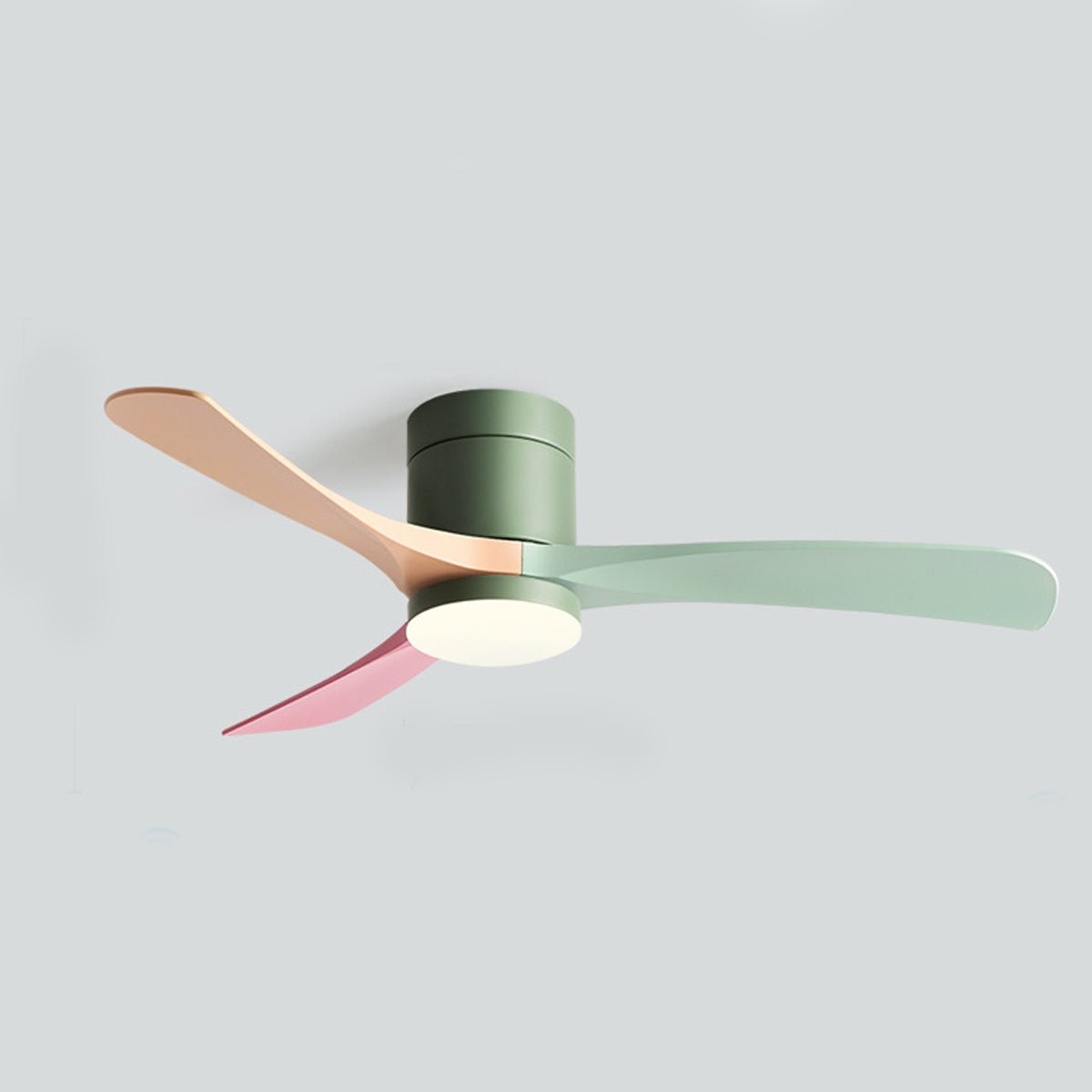 Ventilador de techo con luz LED integrada y aspas radiales planas