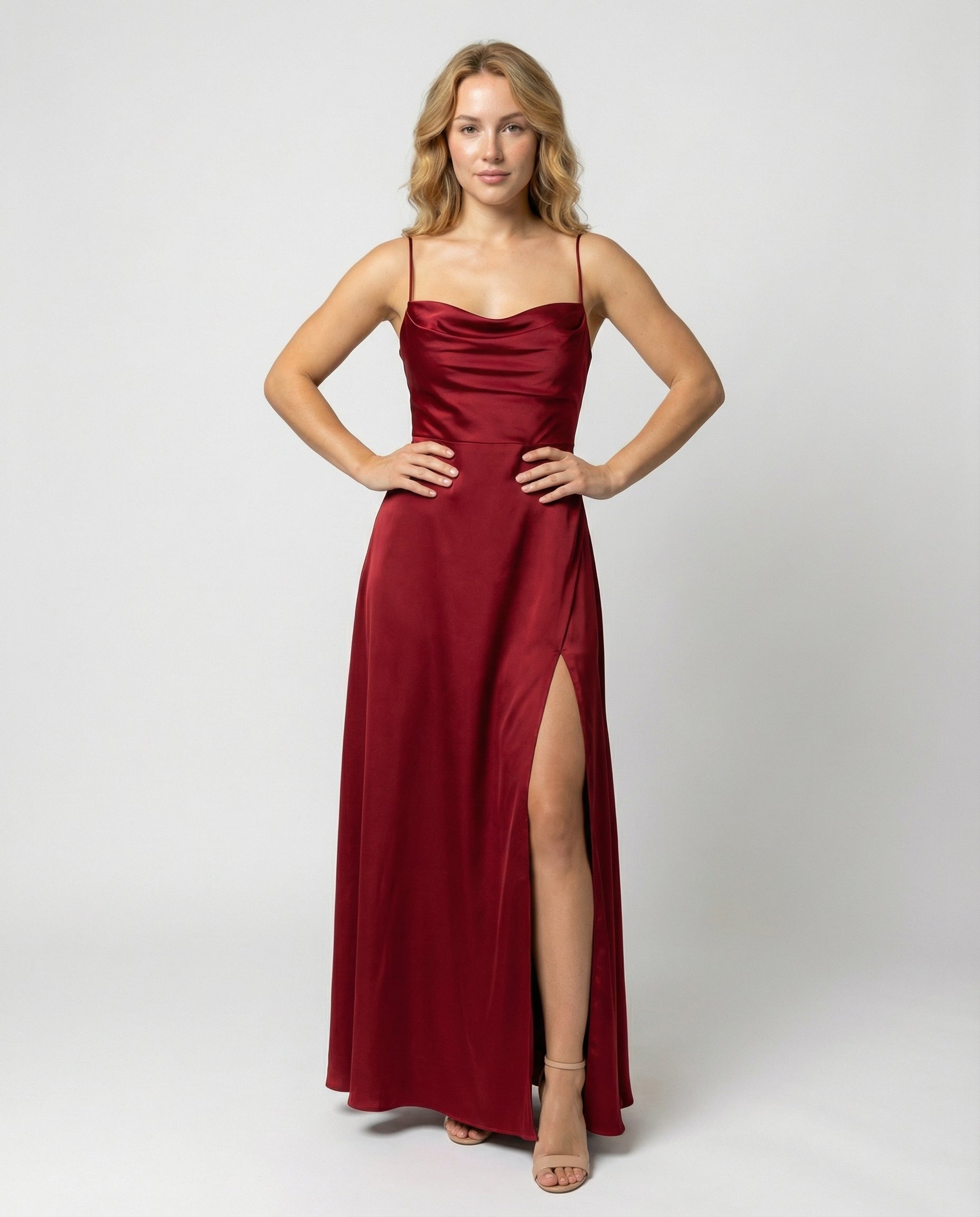 Vestido maxi elegante de corte fluido