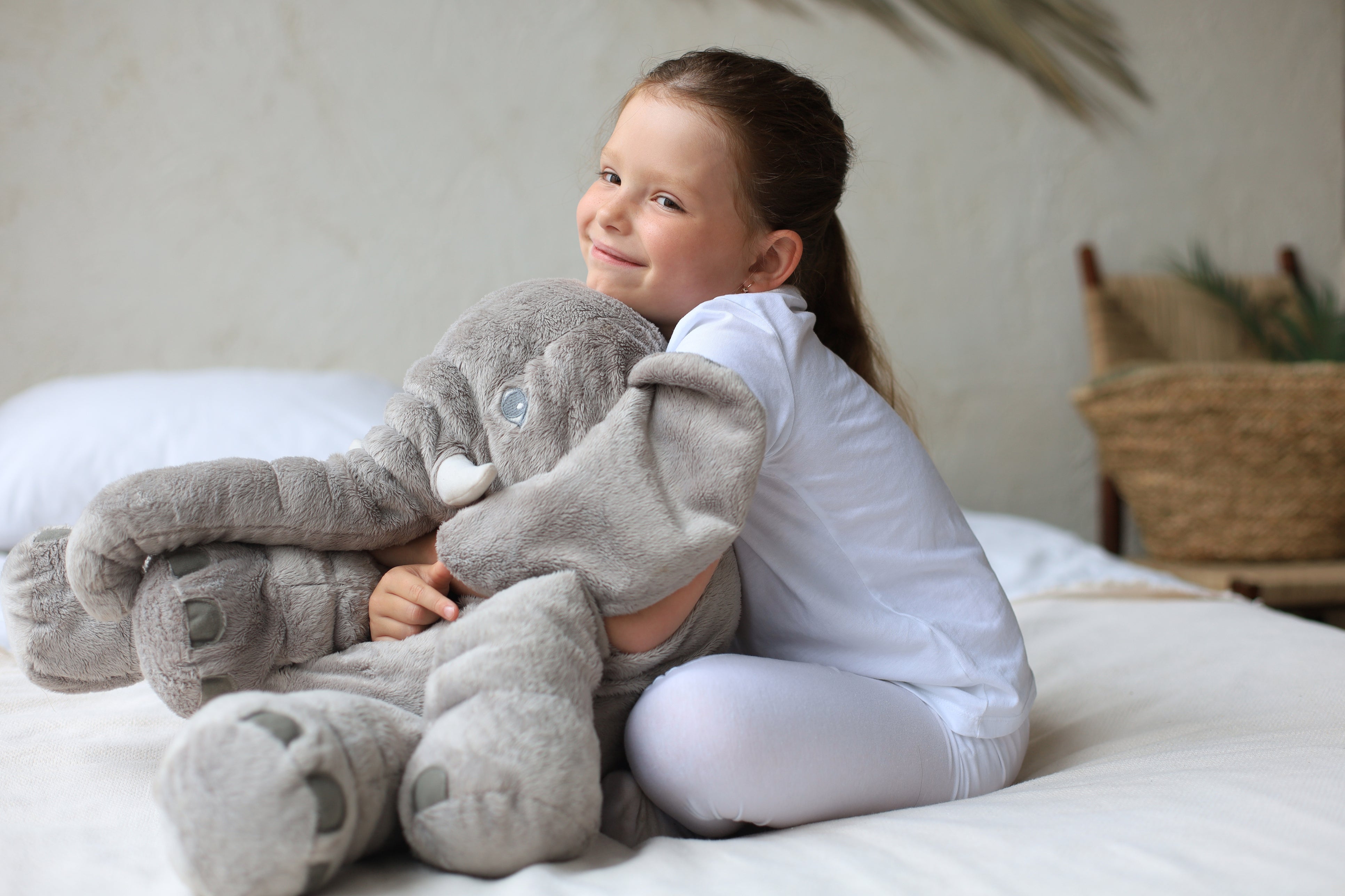 Almohada Elefante Suave | Ligera, Esponjosa e Ideal para la Siesta y el Juego de Bebés y Niños