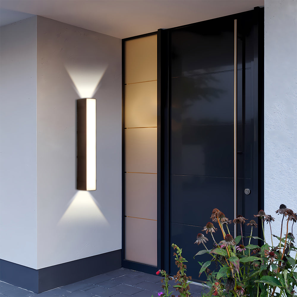 Aplique de Pared Moderno para Exterior – Lámpara LED Vertical