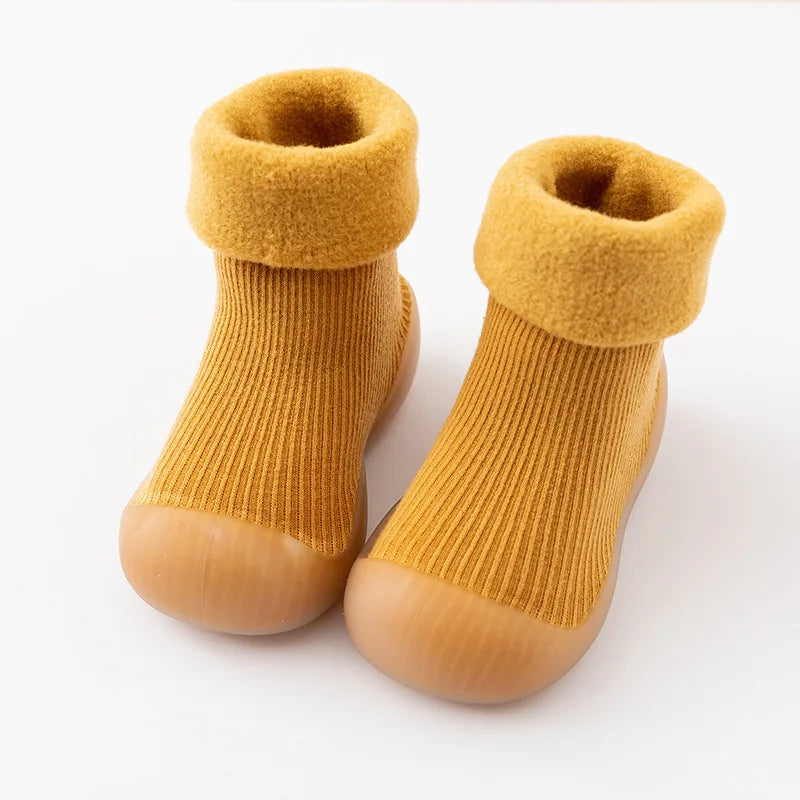 Dmax | Calidez y Seguridad – Zapatos antideslizantes tipo calcetín para niños pequeños