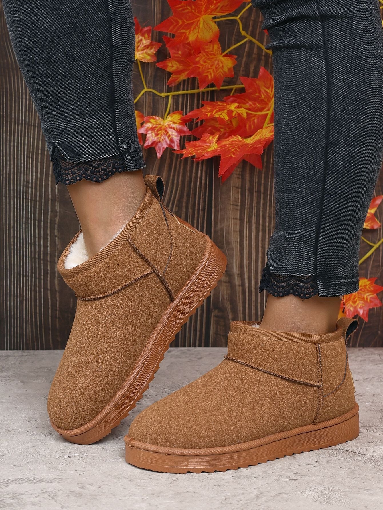 Botines Ultra Mini con Cuña y Forro de Peluche para Mujer – Botines Negros al Tobillo para Comodidad Invernal